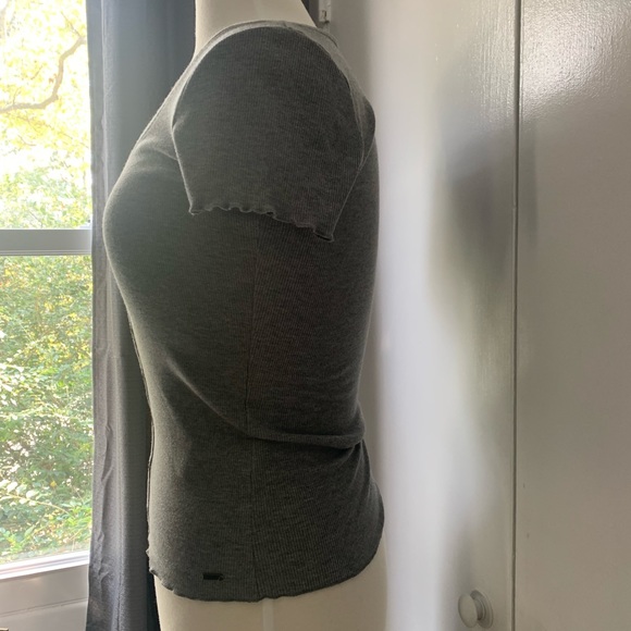 Hollister Shirt - Picture 3 of 5